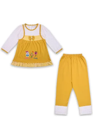 Wish Karo Girls Printed Round Neck Top With Trouser