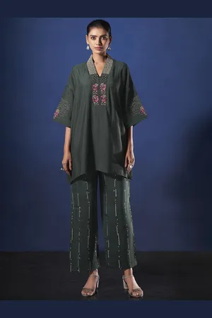 AUTUMN LANE Alena Fern Embroidered Top With Trousers