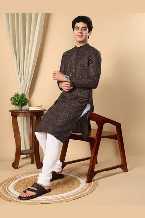TATTVA Embroidered Thread Work Mandarin Collar Straight Kurta