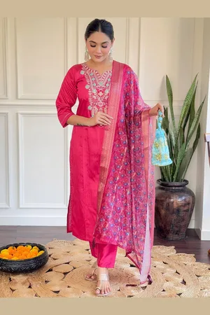 Lilots Floral Embroidered Sequinned Chanderi Silk Straight Kurta With Trouser And Dupatta