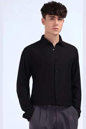 Flying Machine Men Spread Collar Horizontal Striped Cotton Casual Shirt