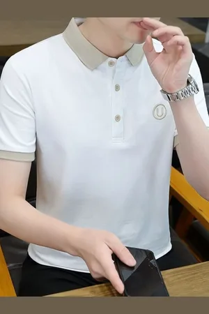 HERE&NOW Men Solid Polo Collar T-shirt
