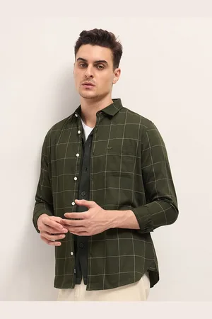 The Bear House Men Slim Fit Spread Collar Windowpane Checked Cotton Casual Shirt