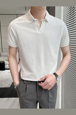 HERE&NOW Men Solid Polo Collar T-shirt