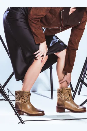 SAINT G. Women High Ankle Chunky Leather Block Boots