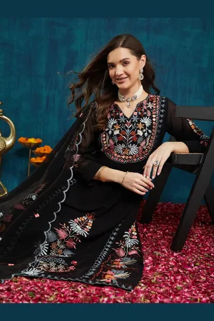 RAJGRANTH Floral Embroidered Empire Pure Georgette Straight Kurta with Palazzos & Dupatta