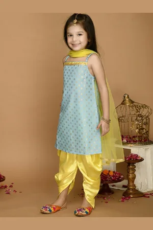 SAKA DESIGNS Girls Floral Shoulder Straps Straight Kurta With Dhoti Pants & Dupatta