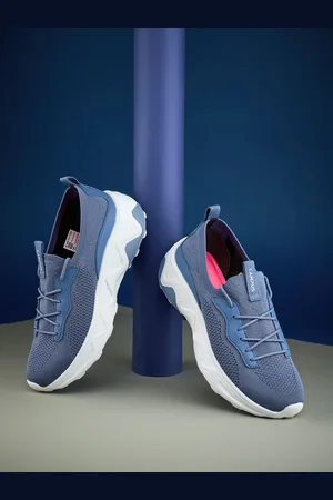Campus CLEAT Women Mesh Walking Non-Marking Shoes