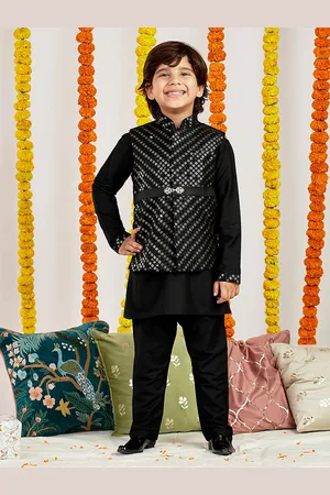 Vastramay Boys Mandarin Collar Regular Straight Kurta With Pyjama With Nehru Jacket