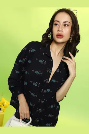 Campus Women Comfort Fit Spread Collar Conversational Printed Casual Shirt