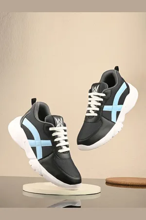WOAKERS Men Mesh Running Non-Marking Shoes