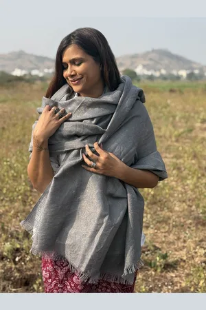 Chidiyaa Sardi Ki Dhoop Morning Mist Pure Wool Zari Shawl