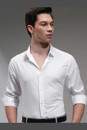 Highlander Men Slim Fit Spread Collar Textured Cotton Formal Shirt