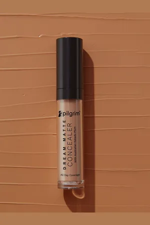 Pilgrim Dream Matte Full Coverage Concealer - 7.3 ml Shade Almond - 25