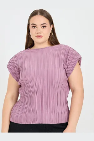 Styli Women Plus Accordion Pleated Round Neck Top