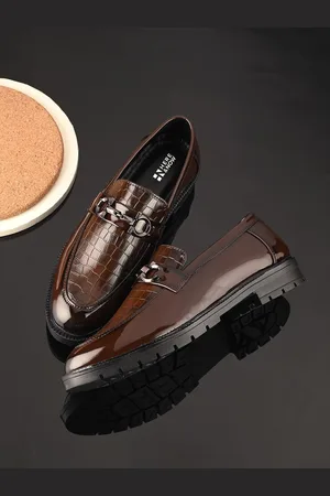 HERE&NOW Men Textured Leather Formal Loafers