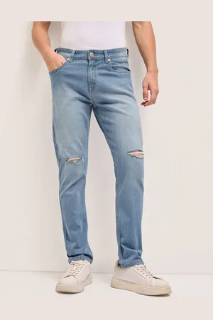 The Bear House Men Slim Fit Low Distress Cotton Jeans