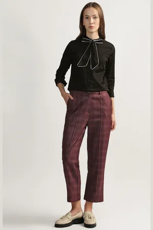 ICONIC Women Solid Tie-Up Neck Cotton Top