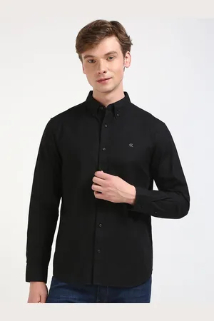 Calvin Klein Men Button-Down Collar Solid Cotton Casual Shirt