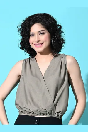DressBerry Women V-Neck Balloon Top