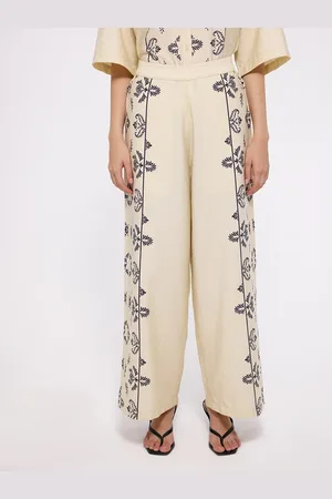 COVER STORY Women Floral Printed Parallel Trousers