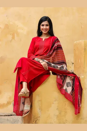 Ahika Women Red Yoke Design Kurti with Trousers & Dupatta