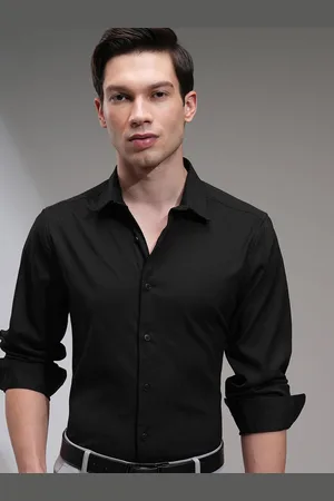 Highlander Men Slim Fit Spread Collar Solid Formal Shirt