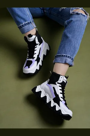 Shoetopia Women Colourblocked Round Toe Lightweight Sneakers