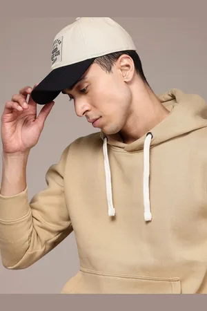 Roadster The Lifestyle Co. Men Hooded Sweatshirt