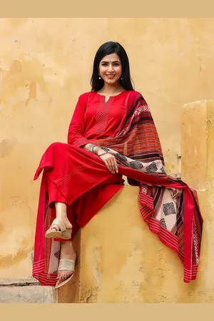 Ahika Women Red Solid Kurta with Trousers & Dupatta