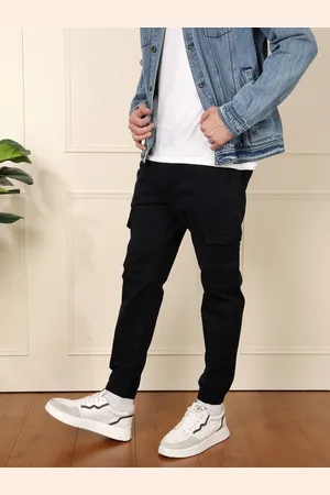 WROGN Men Solid Mid Rise Regular Fit Cargo Style Joggers