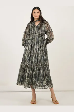Styli Women V-Neck Abstract Print Balloon Sleeve Tiered Maxi Dress