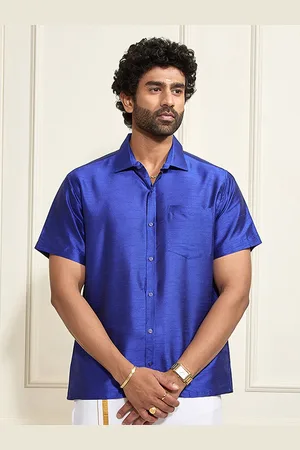 Vastramay Men Blue Regular Fit Solid Party Shirt