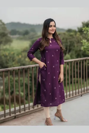 Hay Women Yoke Design Liva Stright Kurta