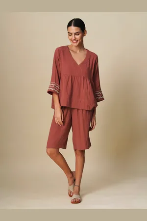 Chemistry Women Embroidered Pure Cotton Top With Shorts Co-Ords