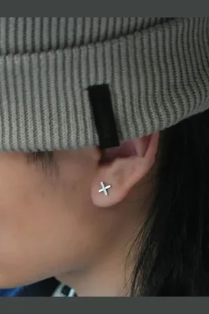 GoldNera Mens 925 Sterling Silver Quirky Shaped Minimal Studs