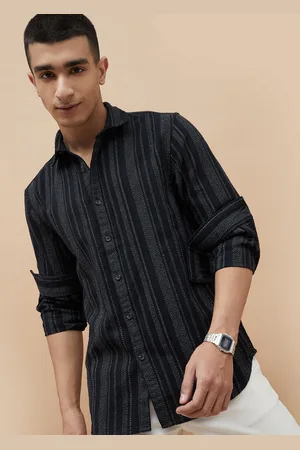 Lifestyle Men Spread Collar Vertical Striped Cotton Casual Shirt