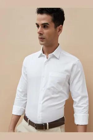 Lifestyle Men Slim Fit Spread Collar Solid Cotton Casual Shirt