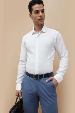 Lifestyle Men Slim Fit Spread Collar Solid Cotton Casual Shirt