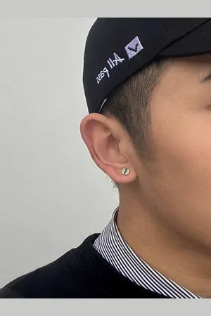 GoldNera Mens 925 Sterling Silver Circular Shaped Minimal Studs