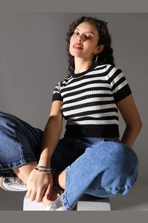 SHOWOFF Women Striped Round Neck Crop Top