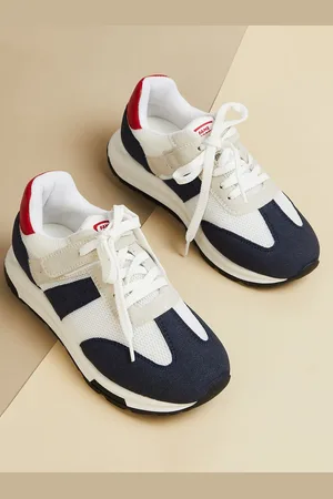 Lifestyle Boys Colourblocked Sneakers