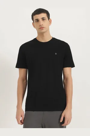 Benetton Men Solid Round Neck Pure Cotton T-shirt