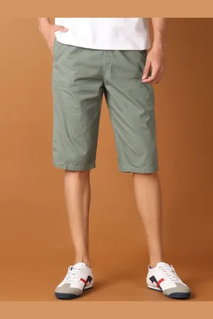 V-Mart Men Solid Regular Fit Mid-Rise Shorts