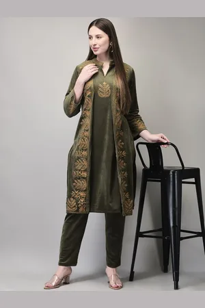 FNOCKS Floral Embroidered Mandarin Collar Velvet Straight Kurta With Trousers