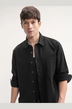 Highlander Men Solid Utility Pocket Oversized Shirt