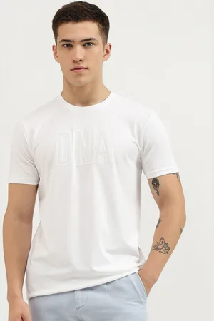 Benetton Men Typography Printed Round Neck Cotton T-Shirt