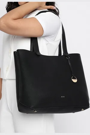 IRTH Textured Shoulder Bag