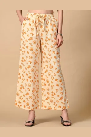 DressBerry Women Floral Printed Mid-Rise Trousers