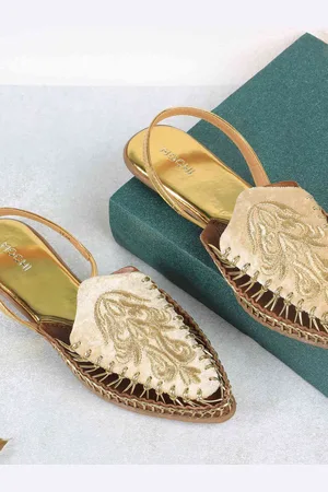 All Things Mochi Women Colourblocked Mules with Tassels Flats